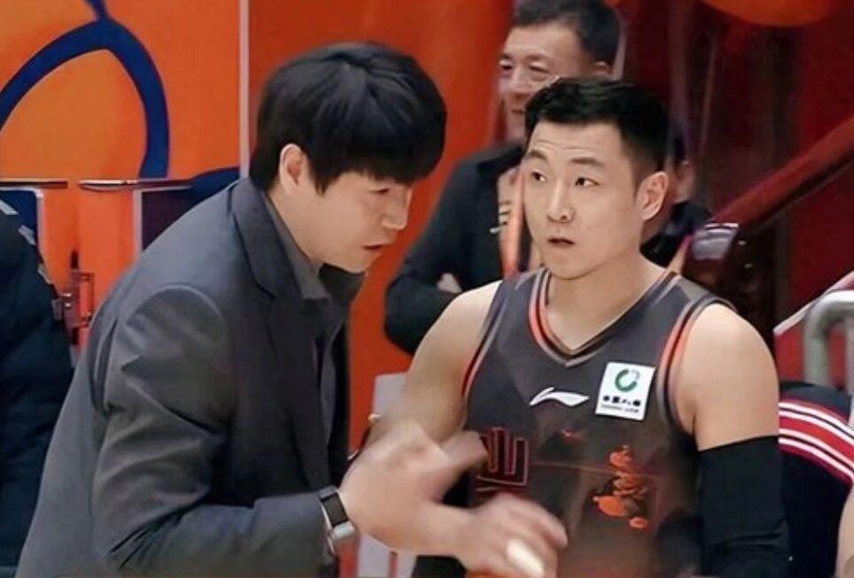山东男篮出征，5日对阵广州男篮，高诗岩对位郭艾伦 邱彪剑指四强